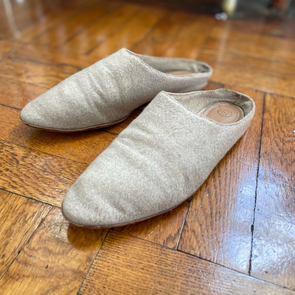 The Row Bea Cashmere Mule
